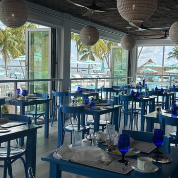 Bungalows Key Largo - Breakfast at Fish Tails was amazing. - Resorts Near Me - Key Largo, Florida
