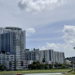 Hollywood Beach Golf Resort