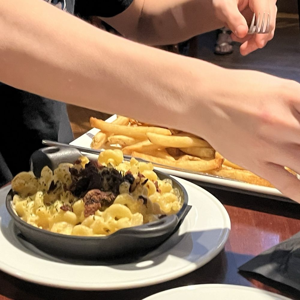 73 & Main - Mac n cheese - Seafood Near Me - Mount Pleasant, North Carolina 73 & Main - Mac n cheese - Seafood Near Me - Mount Pleasant, North Carolina