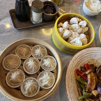 Jade Dynasty - Steamed soup dumplings and bbq pork buns (eggplant w garlic sauce in bottom right) - Chinese Near Me - Minneapolis, Minnesota