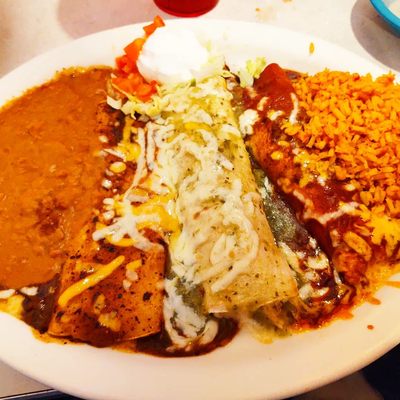 Chuy's by null