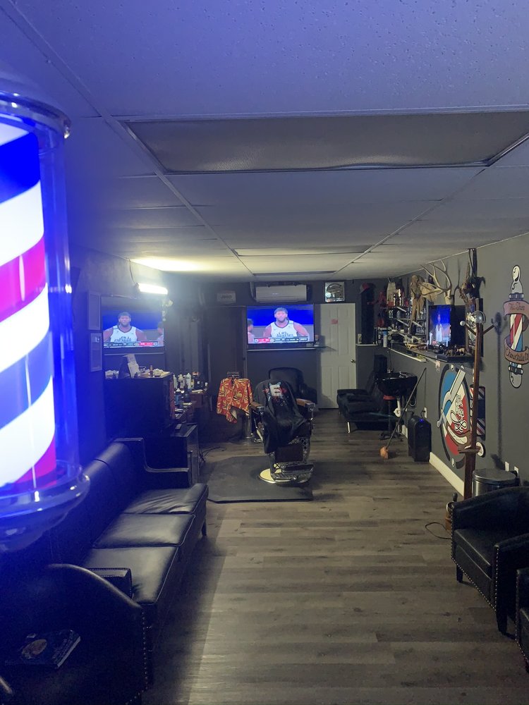 THE SHOP Updated October 2024 319 Robertson Blvd, Chowchilla