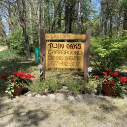 Twin Oaks Campground & Cabins