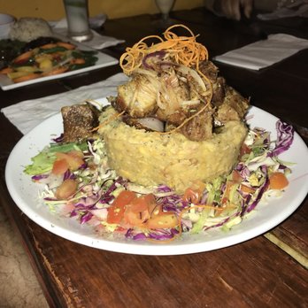 Carbón y Leña - Mofongo con churrasco - Caribbean Near Me - Quebradillas, Puerto Rico