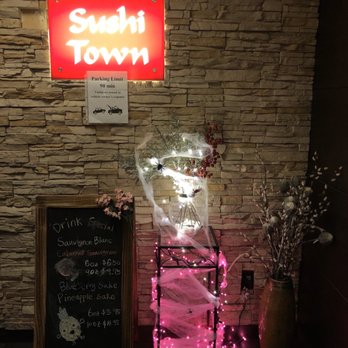 Sushi Town - Japanese Near Me - North Vancouver, British Columbia Sushi Town - Japanese Near Me - North Vancouver, British Columbia