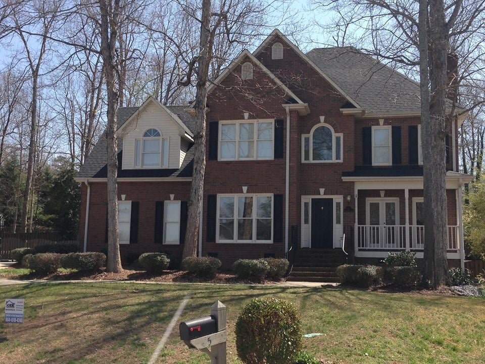 Slide of KEE Roofing