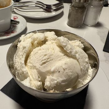 Noble - Homemade vanilla ice cream - Bars Near Me - New Hudson, Michigan Noble - Homemade vanilla ice cream - Bars Near Me - New Hudson, Michigan