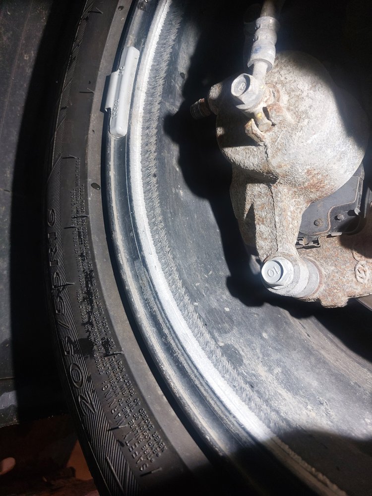 RIGHTWAY AUTO SALES Updated August 2024 10 Photos 3834 Lake St