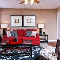 Moncler Huntington - One Bedroom Small Living Room