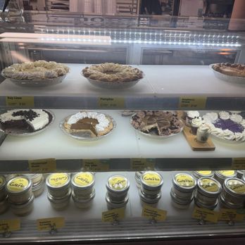 Laurie’s Pie Bar - Pie counter - Bakeries Near Me - Long Beach, California