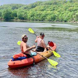 Riverwood Canoe & Kayak Rental - Thumbs up