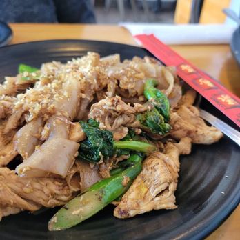 D E Thai Kitchen - Downtown - Pad See Eiw - Thai Near Me - Las Vegas, Nevada D E Thai Kitchen - Downtown - Pad See Eiw - Thai Near Me - Las Vegas, Nevada