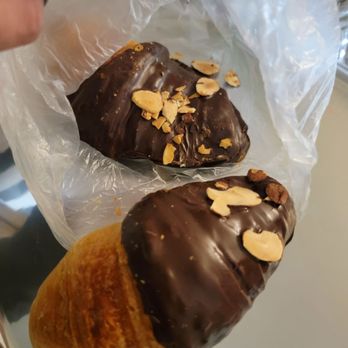 Tous Les Jours - Chocolate Crossaint - Coffee & Tea Near Me - Schaumburg, Illinois Tous Les Jours - Chocolate Crossaint - Coffee & Tea Near Me - Schaumburg, Illinois