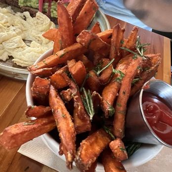Re/creation Cafe - These sweet potato fries were delicious! The rosemary gives it a great flavor! - Cafes Near Me - Los Angeles, California Re/creation Cafe - These sweet potato fries were delicious! The rosemary gives it a great flavor! - Cafes Near Me - Los Angeles, California