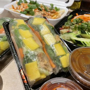 Pandan Leaf - Slim Rolls: Beef and Chicken - Bubble Tea Near Me - Houston, Texas