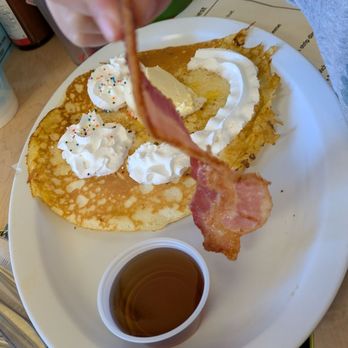 Billy's Cafe - Breakfast & Brunch Near Me - Burlington, Washington