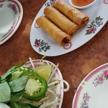 Pho Viet - Side of egg roll (comes with 3 rolls) and the side plate of vegetables that come with the pho - Vietnamese Near Me - Omaha, Nebraska