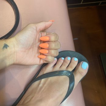 Vicky Nails - Nail Salons Near Me - Burlingame, California