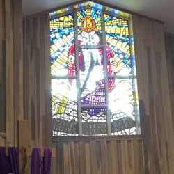 Sacred Heart Catholic Church - Tucked away but easy enough to find. Plenty of parking and best of all, no queue for Confession! Everybody was very kind and helpful.