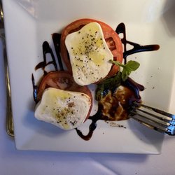 The Victor Cafe - Caprese Salad.