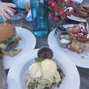 Cody's La Jolla - Breakfast & Brunch Near Me - La Jolla, California