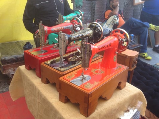 La Lagunilla Sunday Antiques Market by null