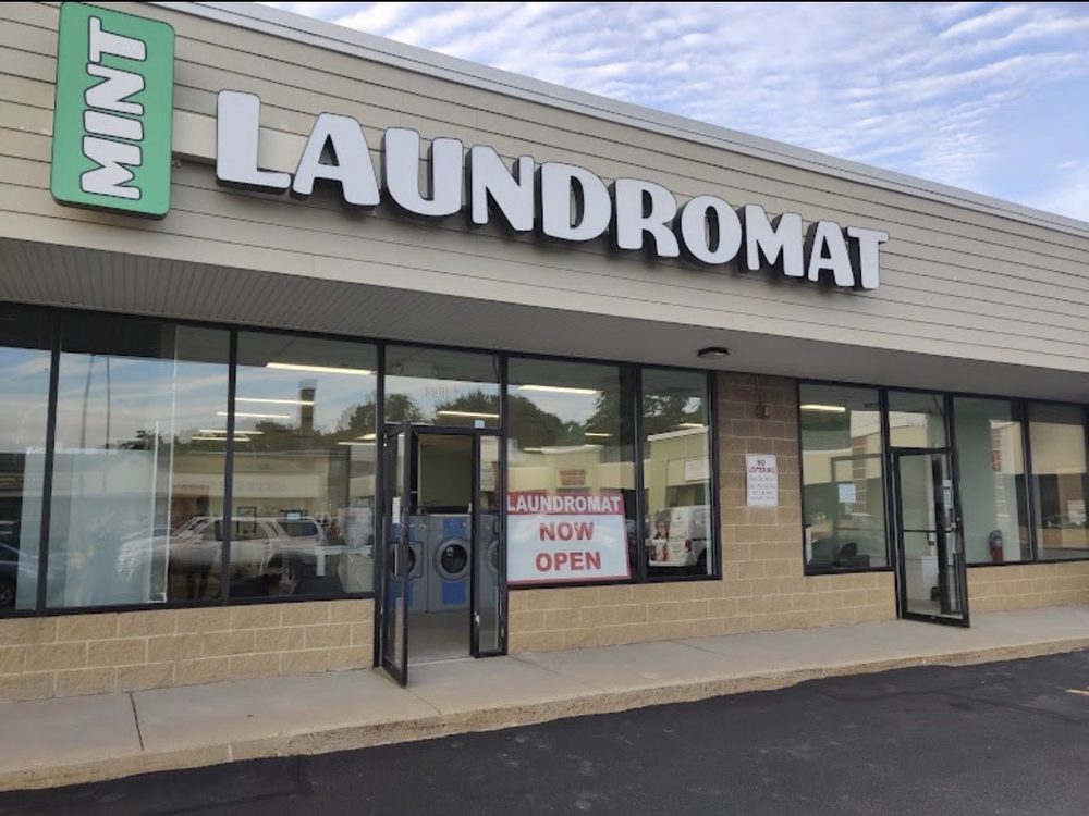 MINT LAUNDROMAT Updated October 2024 101 President Ave, Fall River