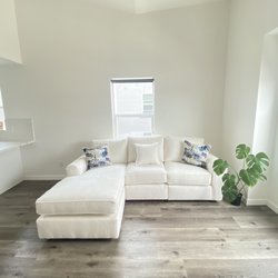 Casa Bonita Furniture - Custom sofa-cuddle fabric
