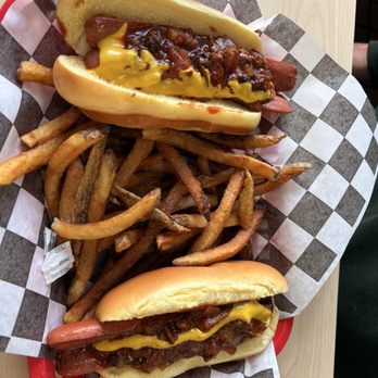 Ben’s Fresh - Hot dogs with onions, mustard and chili. - Ice Cream & Frozen Yogurt Near Me - Port Jervis, New York Ben’s Fresh - Hot dogs with onions, mustard and chili. - Ice Cream & Frozen Yogurt Near Me - Port Jervis, New York