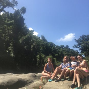 Las Paylas - Hiking the river rocks we seized the opportunity to take a family photo - Lakes Near Me - Luquillo, Puerto Rico