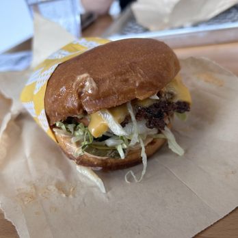 Burger Crush - Cheese burger - Burgers Near Me - Victoria, British Columbia