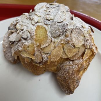 Le Bonn Bakery Cafe - Patisserie/Cake Shop Near Me - Rotorua, BOP