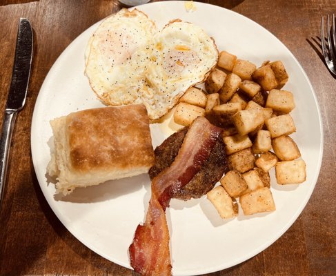 The Standard Social Market by null