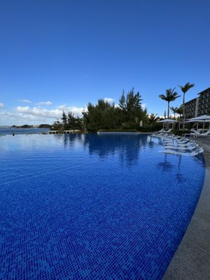 Halekulani Okinawa by null