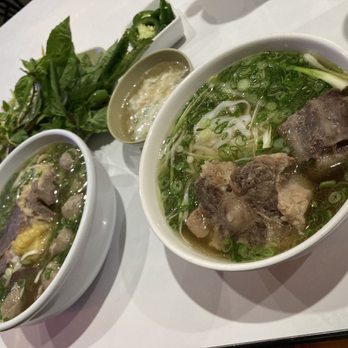 Pho Huong Lan - (Left) Brisket & meatball pho (Right) Oxtail pho - Vietnamese Near Me - Orlando, Florida Pho Huong Lan - (Left) Brisket & meatball pho (Right) Oxtail pho - Vietnamese Near Me - Orlando, Florida