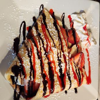 Crêperie St-Paul - Nutella with Strawberries and Bananas - Creperies Near Me - Montreal, Quebec Crêperie St-Paul - Nutella with Strawberries and Bananas - Creperies Near Me - Montreal, Quebec