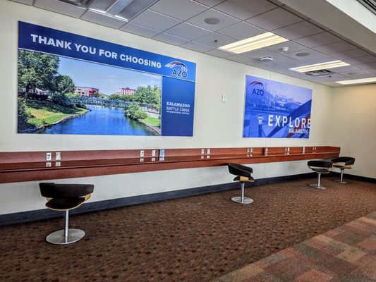 Kalamazoo/Battle Creek International Airport by null