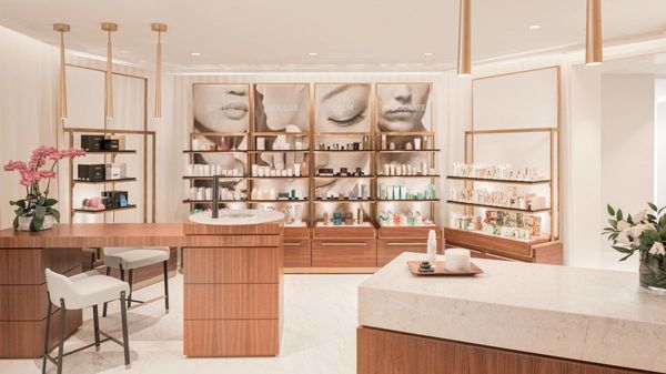 JW Marriott Parq Vancouver by null