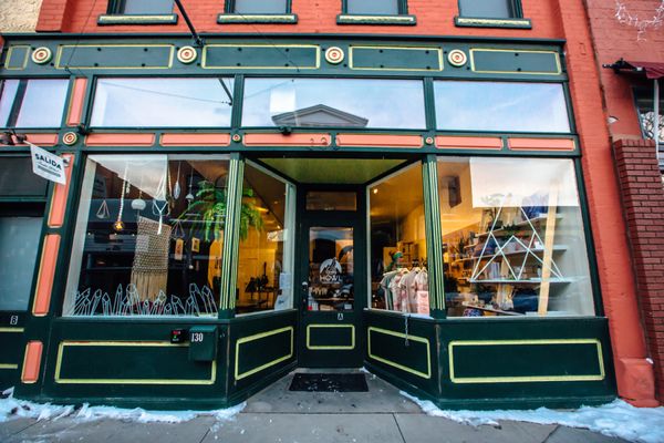 Howl Mercantile & Coffee by null