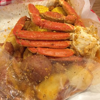 Lowcountry South Loop - Cajun/Creole Near Me - Chicago, Illinois