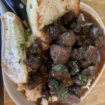 Henry Flach - Steak tips - Pubs Near Me - West Allis, Wisconsin Henry Flach - Steak tips - Pubs Near Me - West Allis, Wisconsin