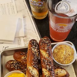 Madison Pour House - Everything pretzels