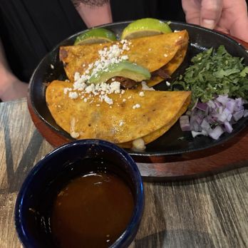 Mil Amores - Quesabirrias - Mexican Near Me - San Angelo, Texas Mil Amores - Quesabirrias - Mexican Near Me - San Angelo, Texas