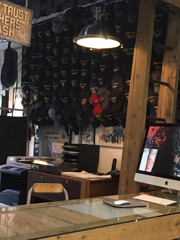 JOHNNY TWO-THUMB TATTOO STUDIO - 14 Scotts Road, Singapore, Singapore