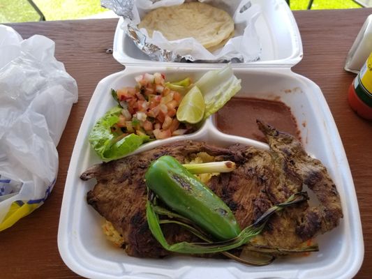 Antojitos salvadoreños