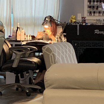 Chic Nails & Spa - refused to help her co worker out when he asked for help because she wanted to do her own nails. - Nail Salons Near Me - Elk Grove, California
