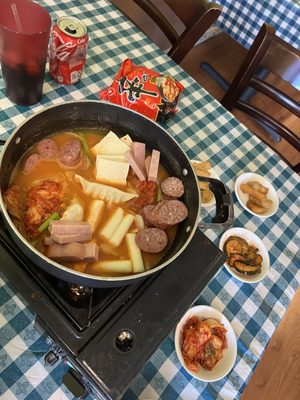 Choi's Restaurant by null