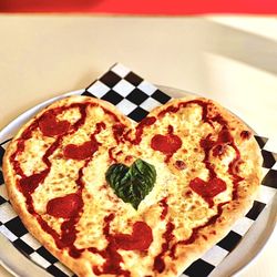Vennari's Pizza & Subs - Pizza of my heart