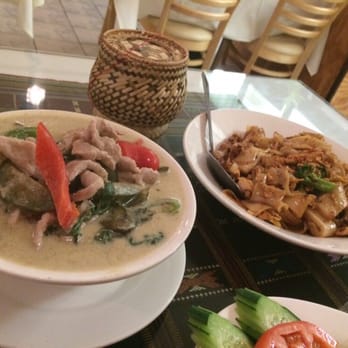 Thai Village - Green curry and pad sew - Thai Near Me - Honolulu, Hawaii Thai Village - Green curry and pad sew - Thai Near Me - Honolulu, Hawaii