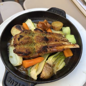 Le Petit Pontoise - Wild garlic crusted lamb - Bistros Near Me - Paris, 75 Le Petit Pontoise - Wild garlic crusted lamb - Bistros Near Me - Paris, 75